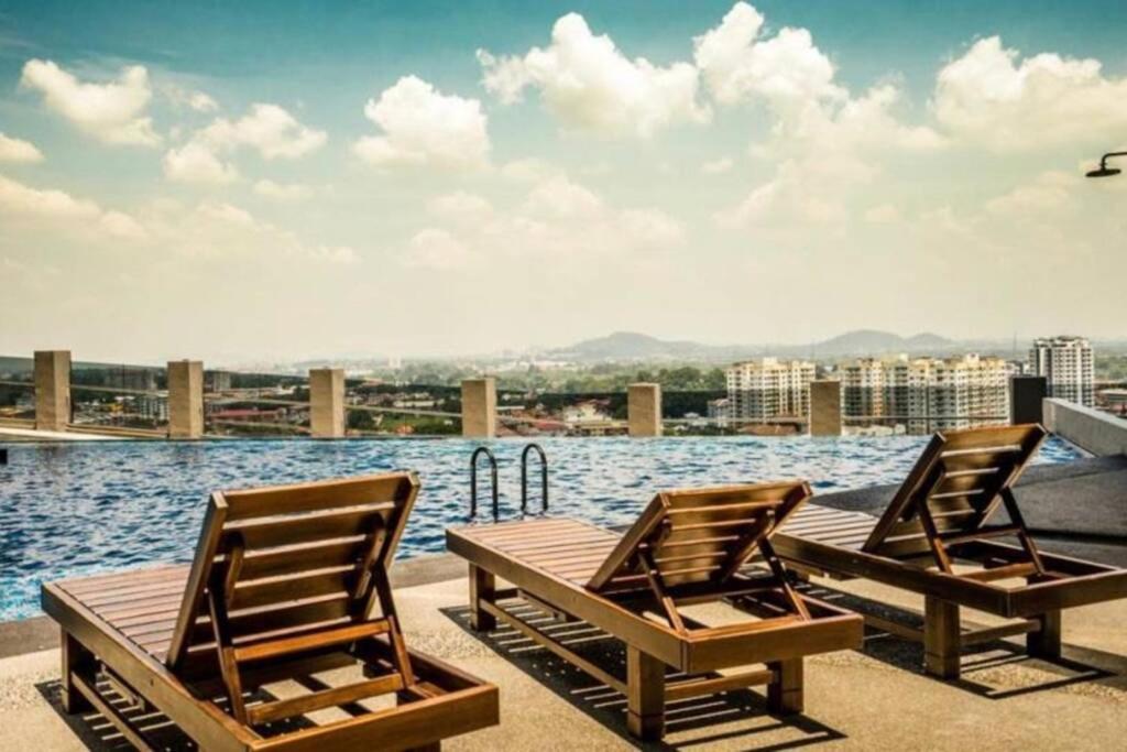 Ferienwohnung Imperio,Res - Melaka Raya -- Comfy -- Sunset View Exterior foto